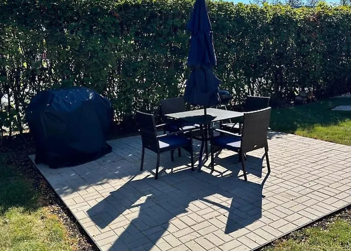Apartment New Updated Half A Mile To Downtown Libertyville